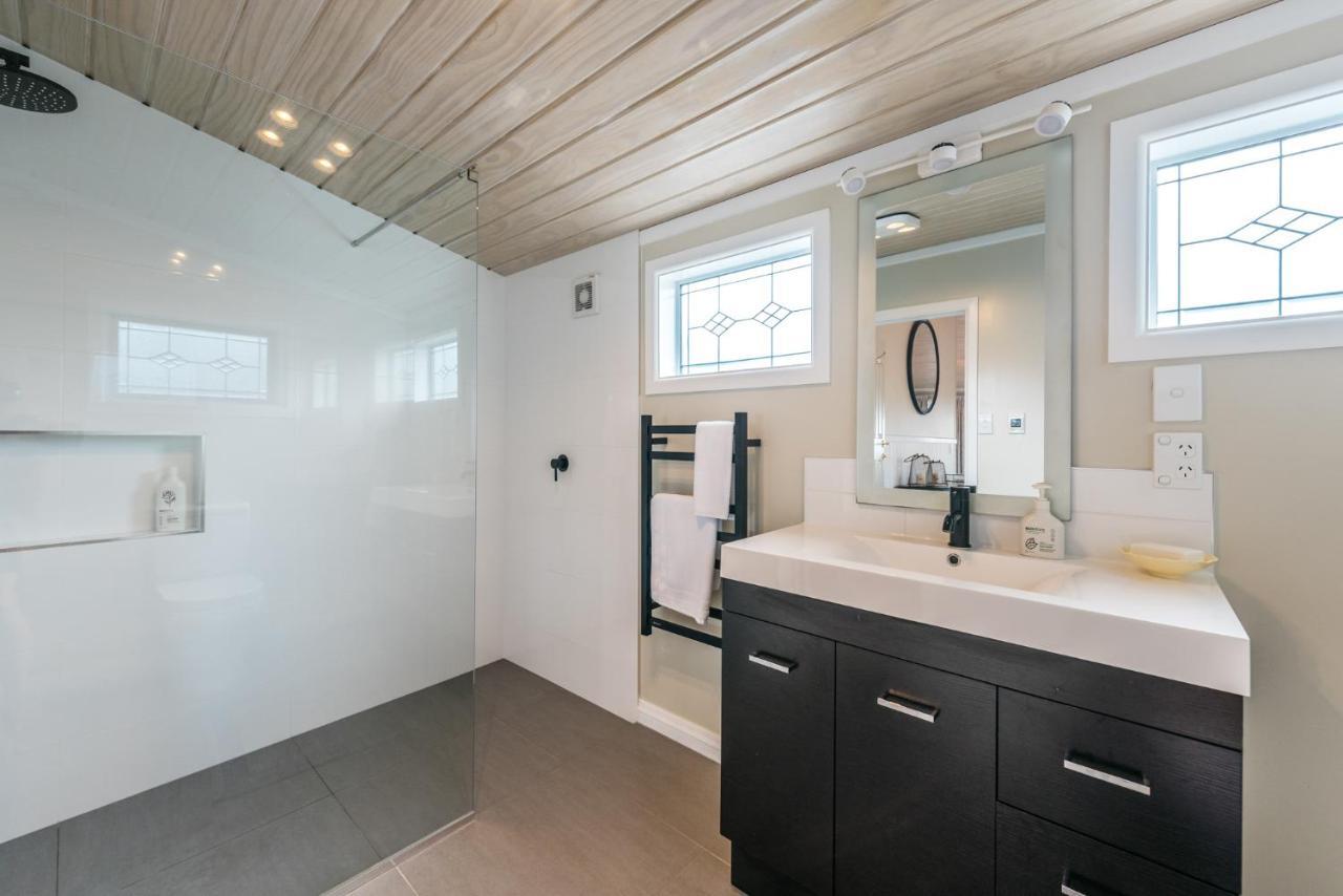 Pohutukawa Cottage, Waiheke Island Surfdale Экстерьер фото